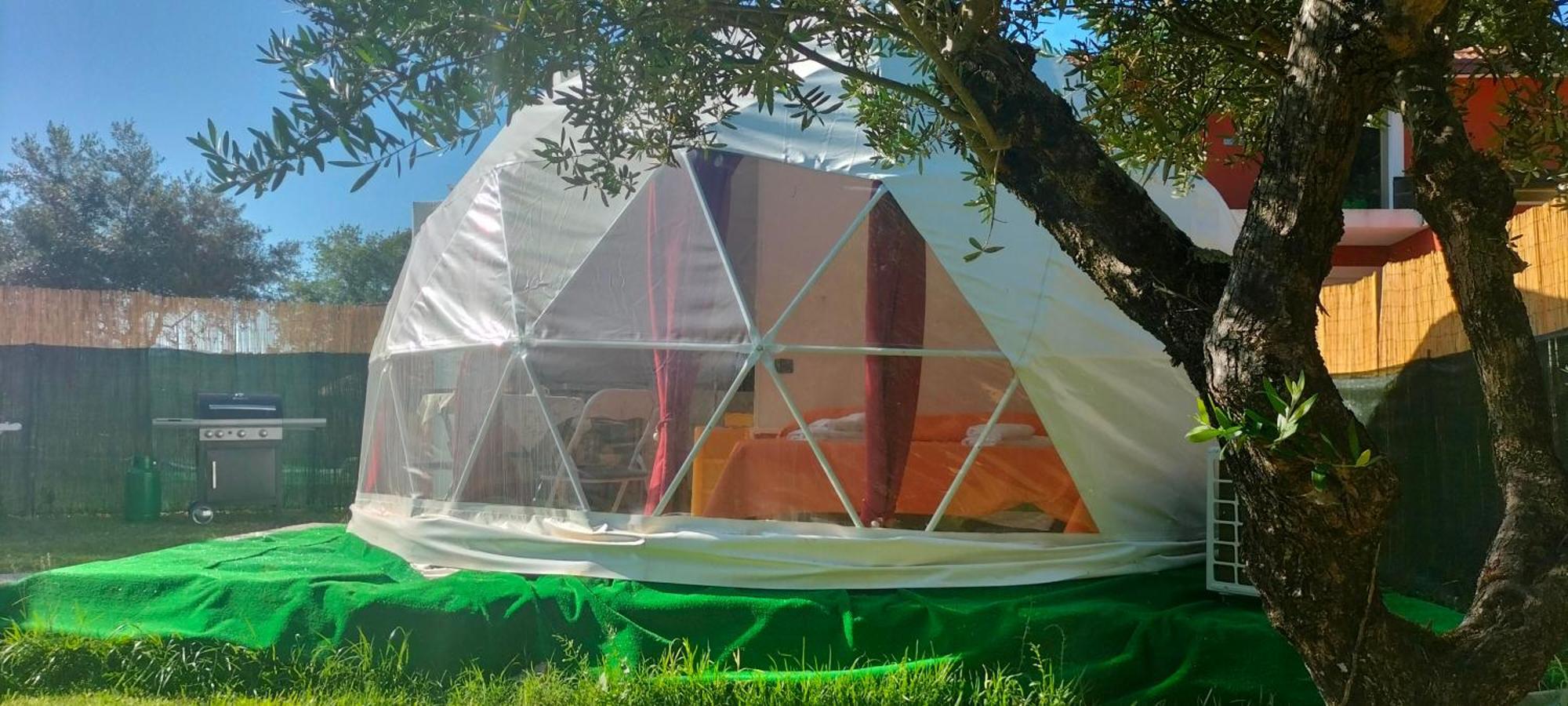Luxury tent Malibu ' *